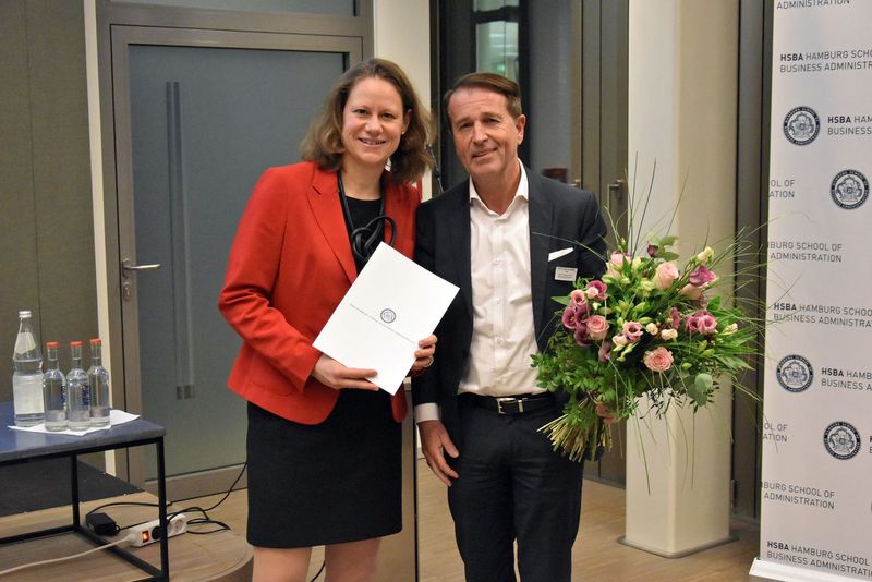 Kati Herzog mit Schmidt-Trenz bei Antrittsvorlesung