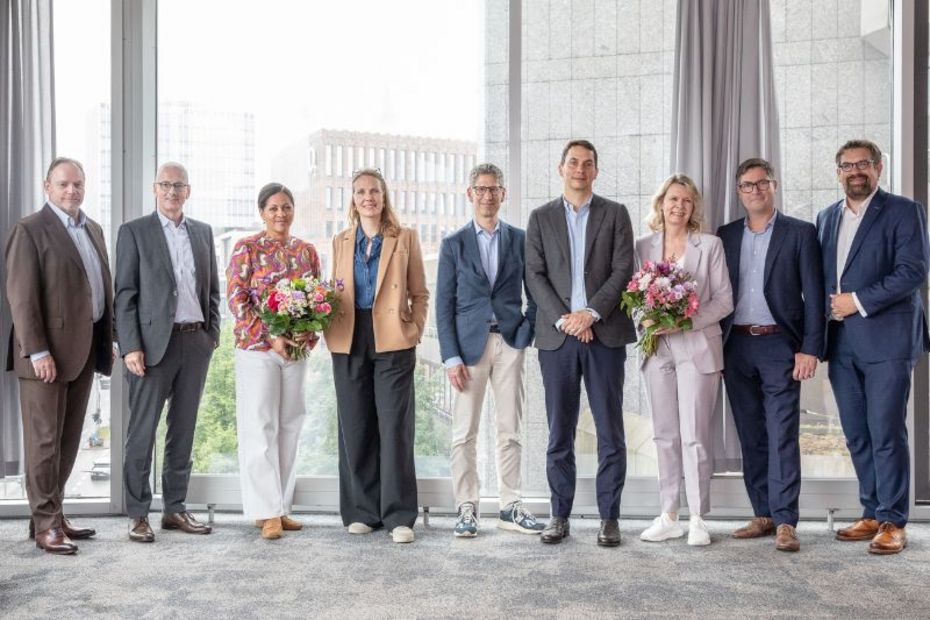 Gruppenfoto neue Mitglieder des HSBA Kuratoriums 