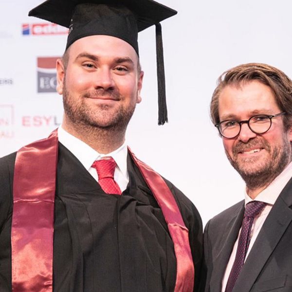Benjamin Zuhusky graduiert im MBA Shipping
