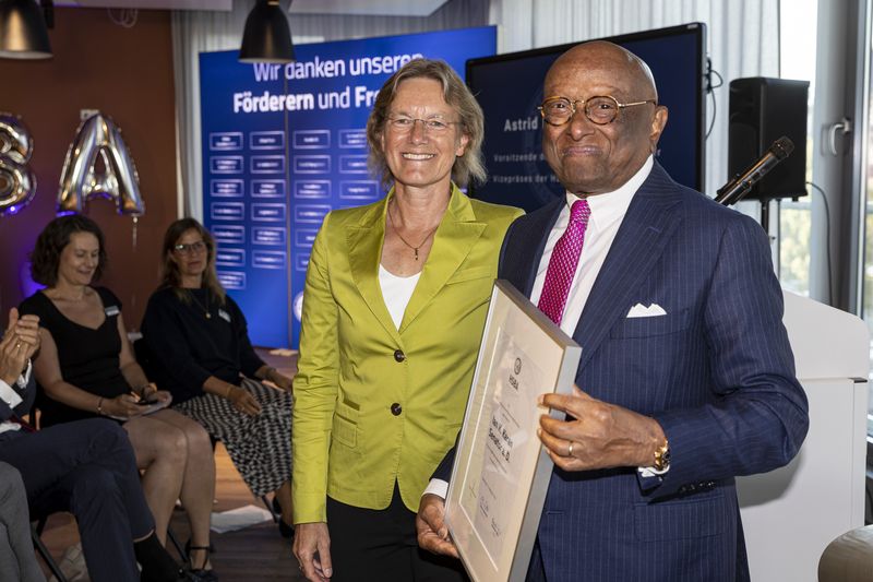 HSBA Freunde und Förderinnen