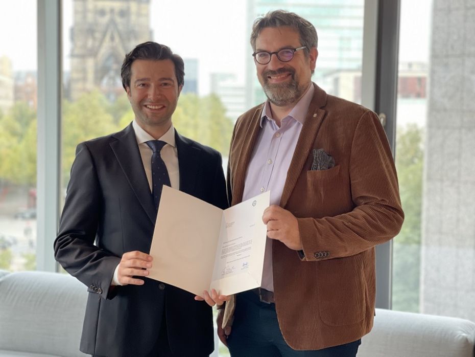 Professor Dr. Leonhard Khazraei, Professor Dr. Tim Goydke Berufung Professur International Management