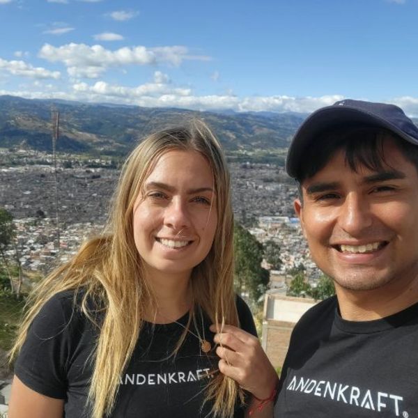 Maren und Justinian Gomez Moreno, Gründungsteam von Andenkraft Porträtfoto Maren und Justinian Gomez Moreno
