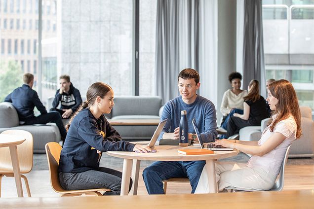 Bachelor-Studierende an der HSBA, Business Administration