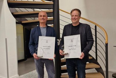 Preisträger mit Urkunden 