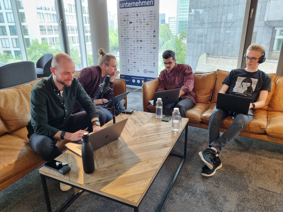 Work in Progress: Podcast zur Reparierbarkeit HSBA Artefakt MSc Digital Transformation & Sustainability