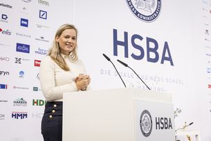 Britta Siemer, EY 