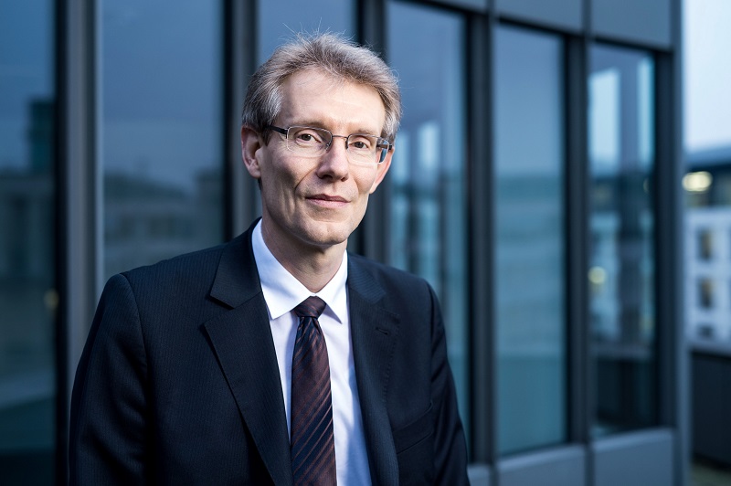 Prof. Dr. habil. Stefan Prigge, HSBA Prof. Dr. habil. Stefan Prigge, HSBA