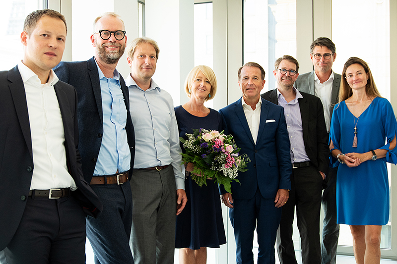 Insa Sjurts mit HSBA Hochschulleitung bei Amtsübergabe