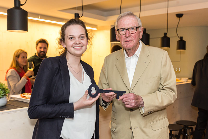 Peter Möhrle bei Eröffnung der Coffee Lounge